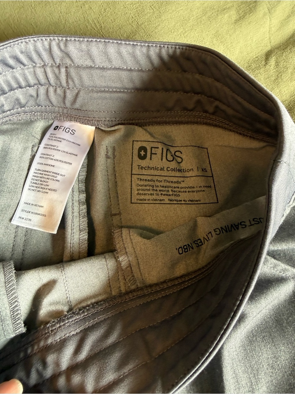 Figs Zamora Scrub Jogger Pants in Grey - Picture 2 of 2